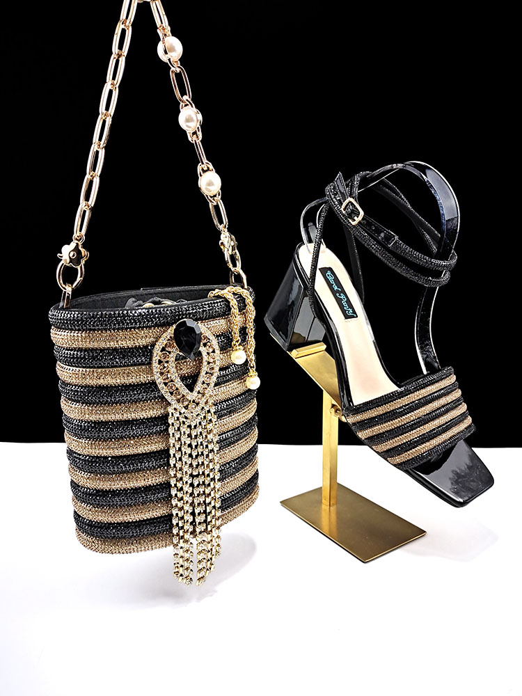 Women Accessories Chain - Popularne damskie sandały i torebka z