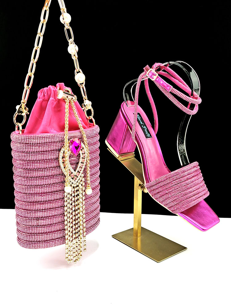 Popularne damskie sandały i to – Women Accessories Chain recenzja i cena