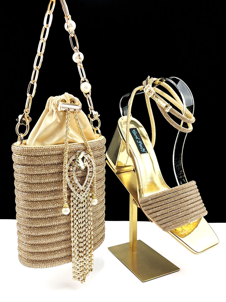Popularne damskie sandały i to – Women Accessories Chain recenzja i cena