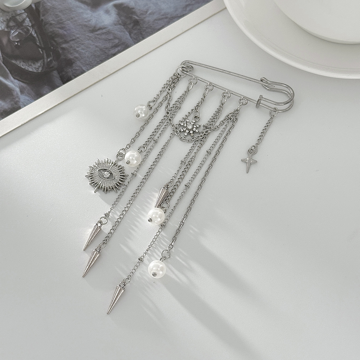 Imitacja Perły Broszka Eleganc – Women'S Accessories For Formal Wear recenzja i cena
